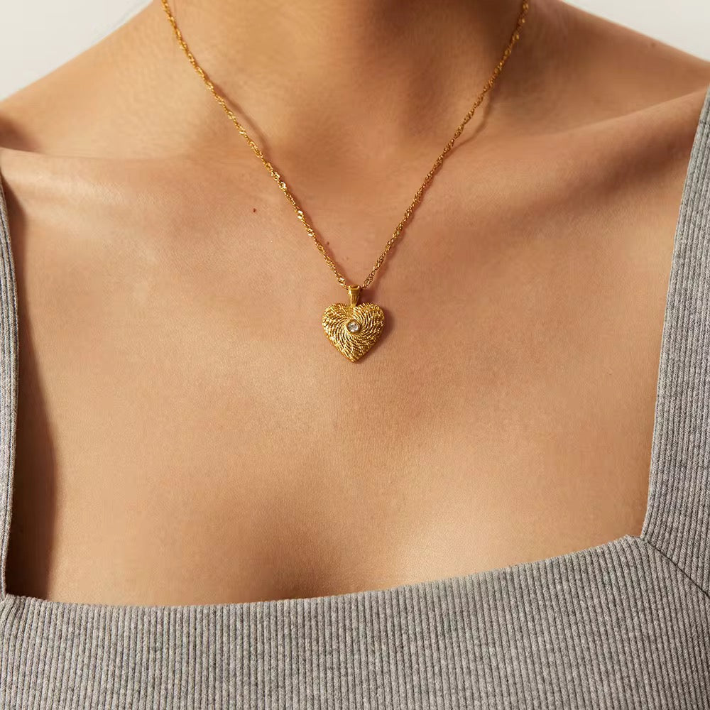 HEART NECKLACE - MARO JEWELRY
