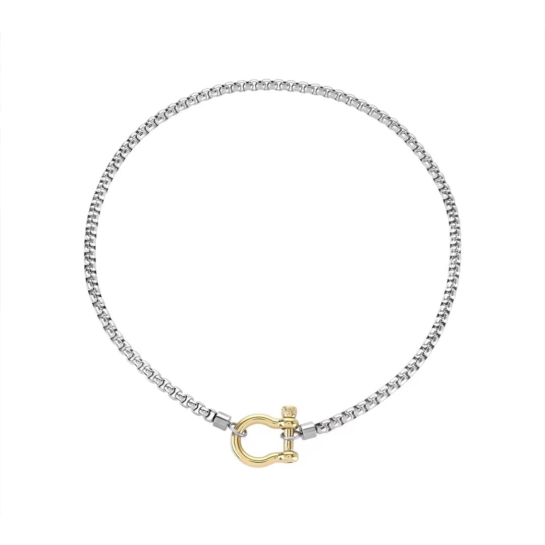 Horseshoe Pendant Necklace - MARO JEWELRY