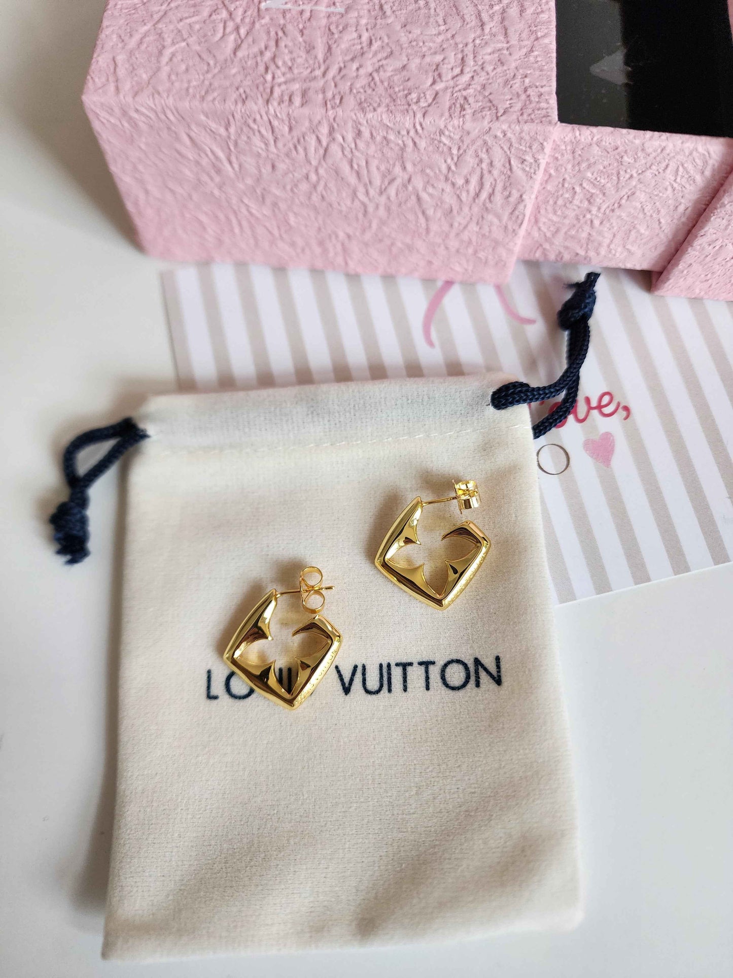 LV Gold