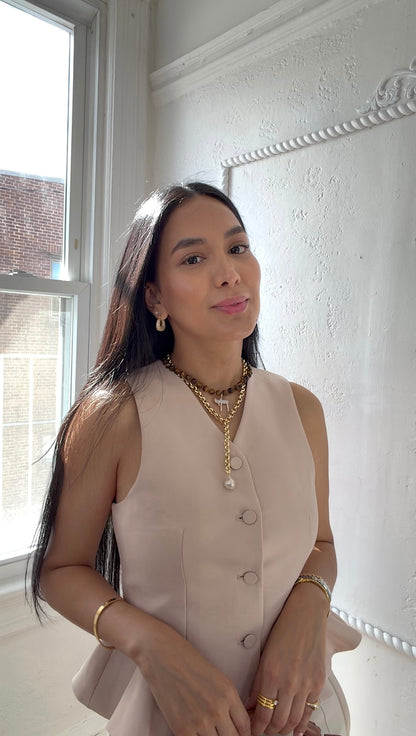 Elegant Pearl Necklace by MARO Jewelry