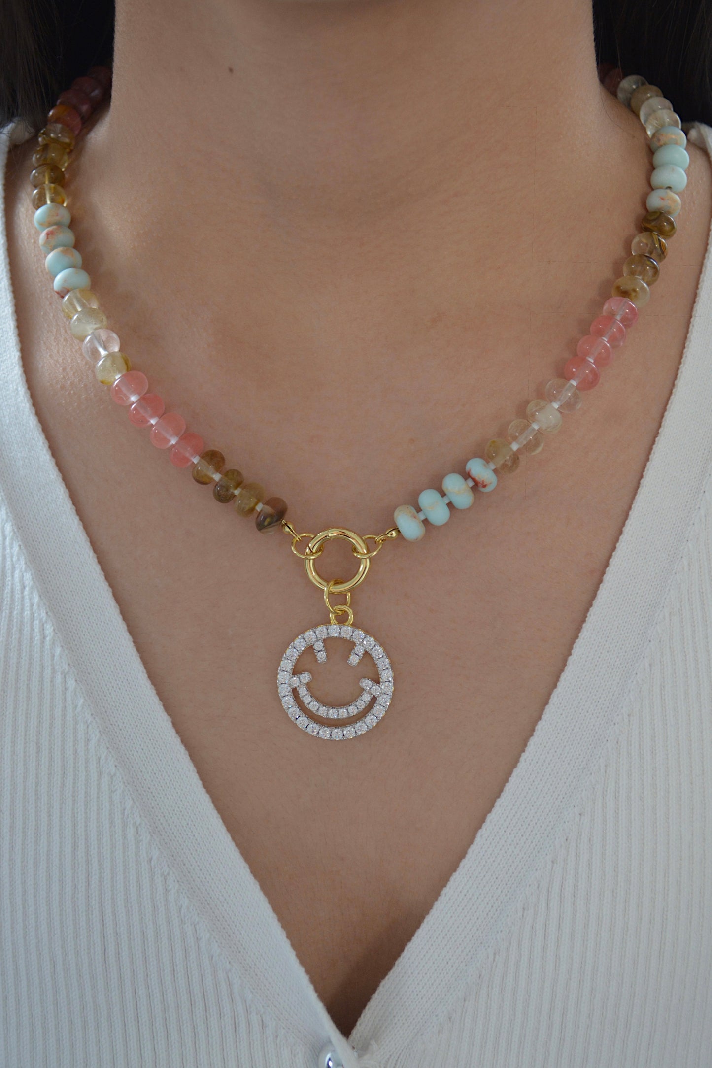 Collar de Cuentas de Caritas Sonrientes