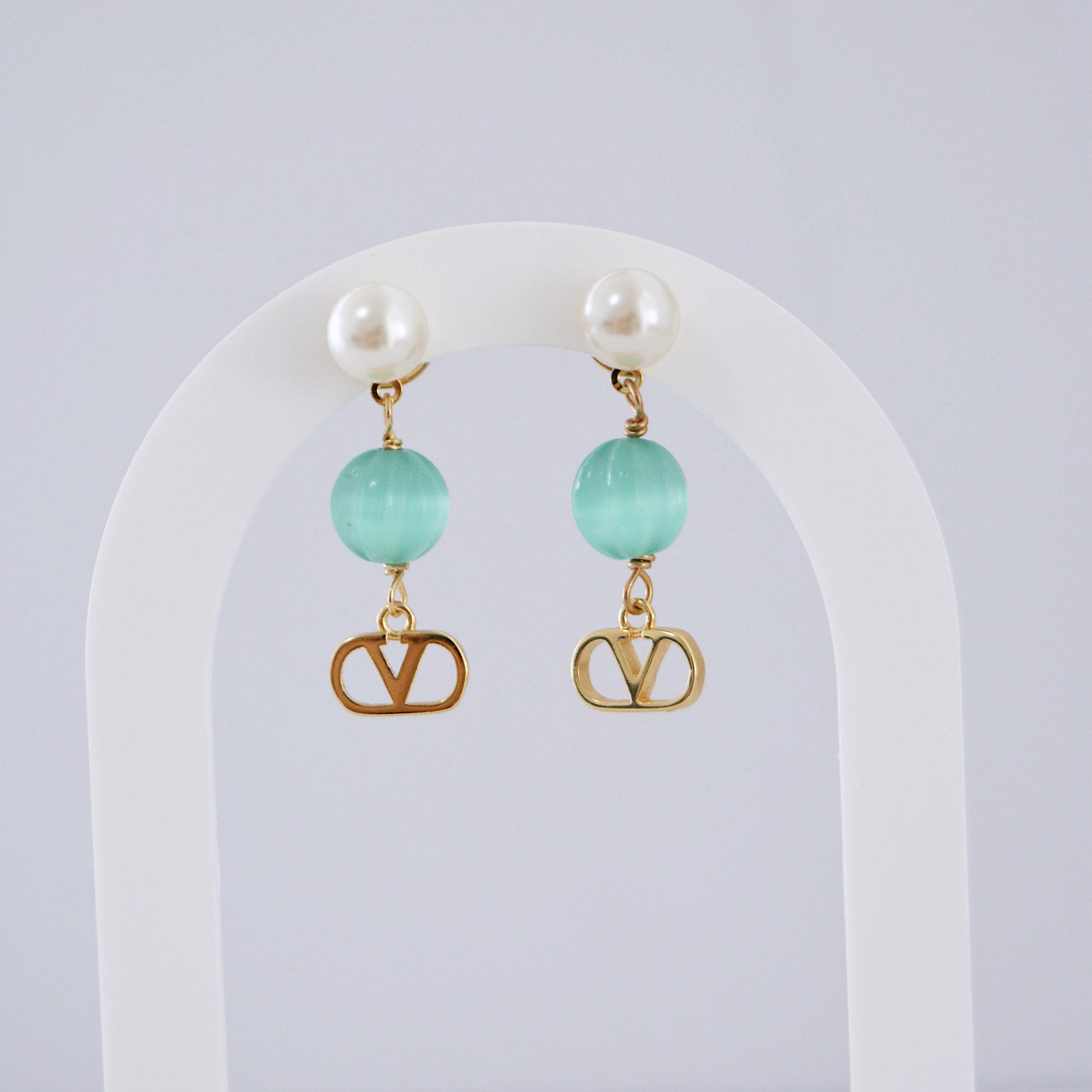 V Green Earring - MARO JEWELRY