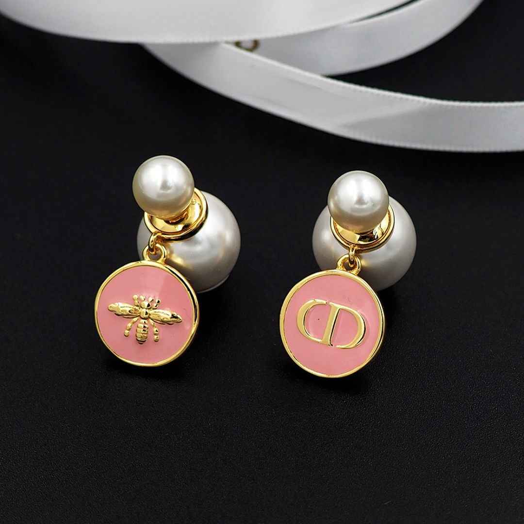 CD Pearl Earring