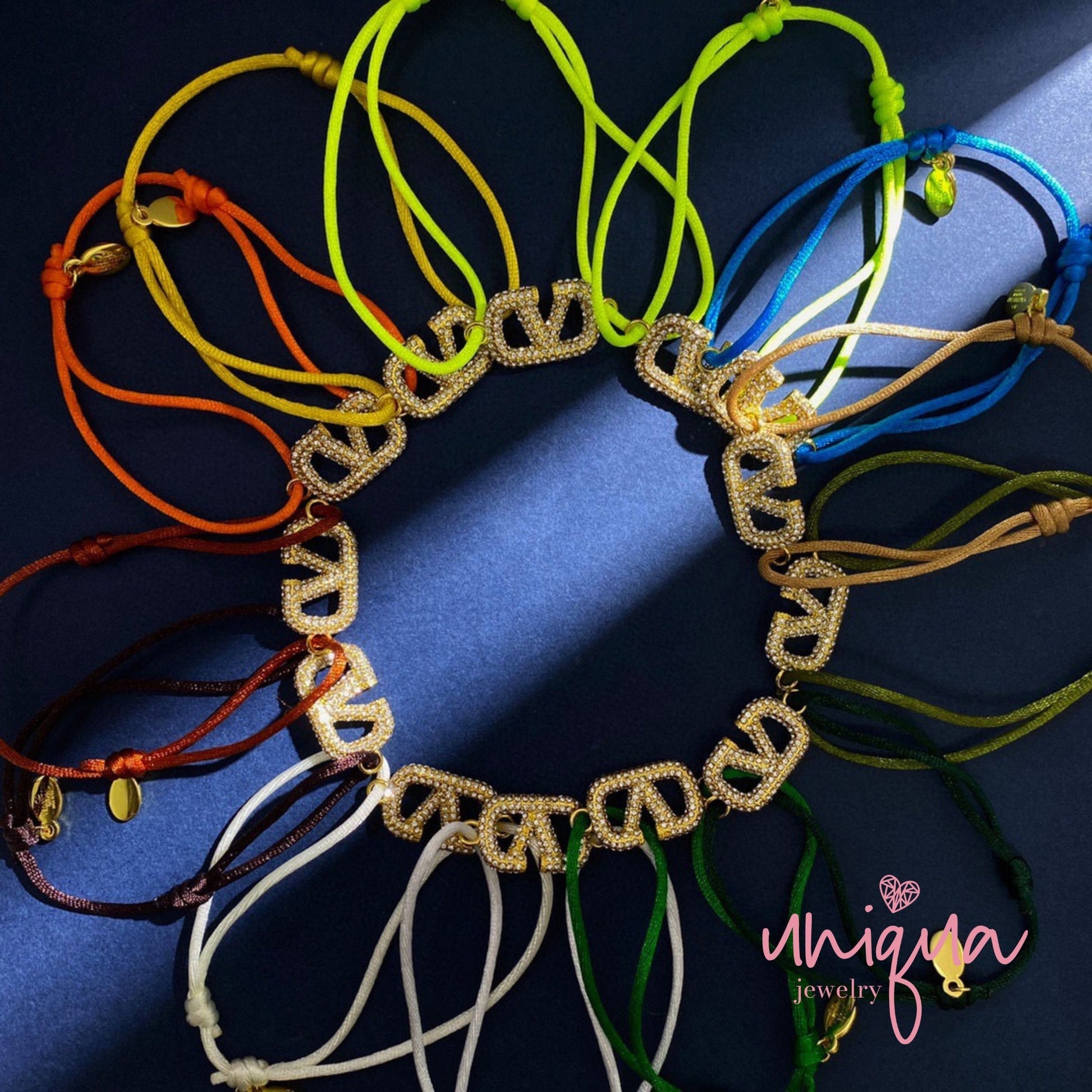 V W/CRYSTAL BRACELET - MARO JEWELRY