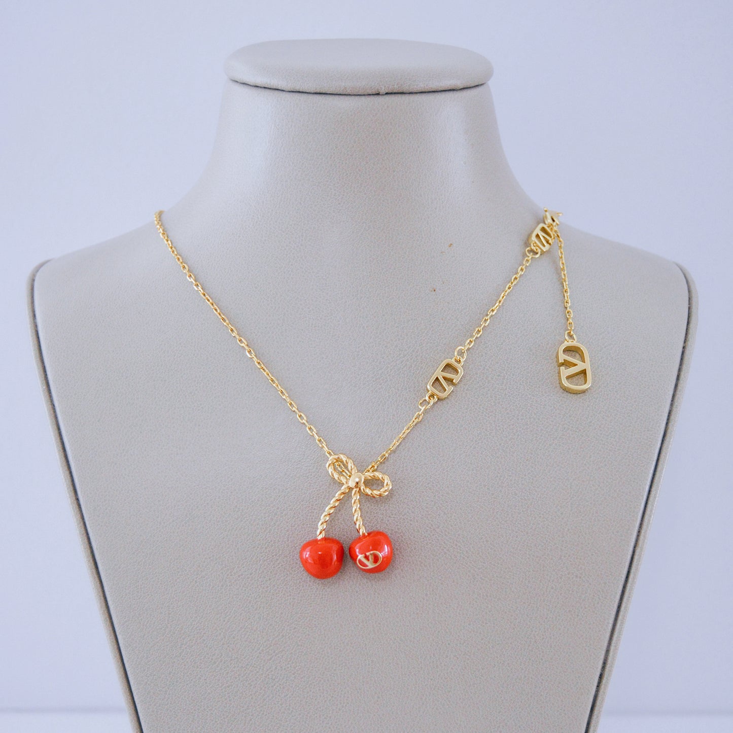 V cherry necklace - MARO JEWELRY