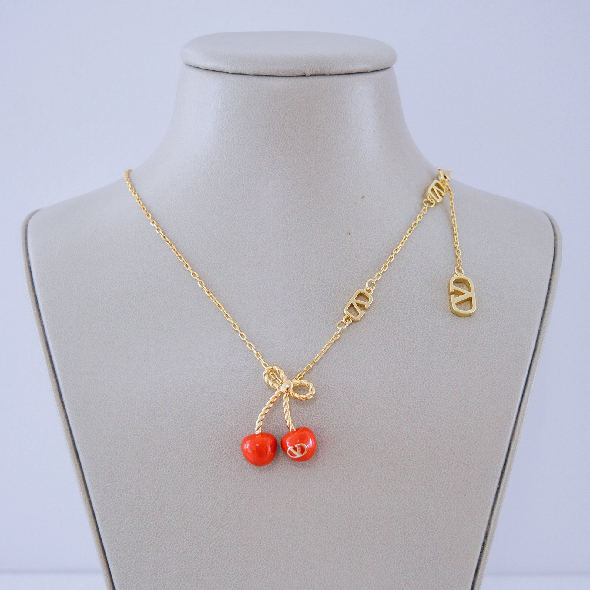 V cherry necklace - MARO JEWELRY