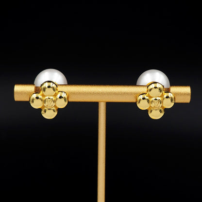 Blossom Pearl Earring gold by MARO Jewelry