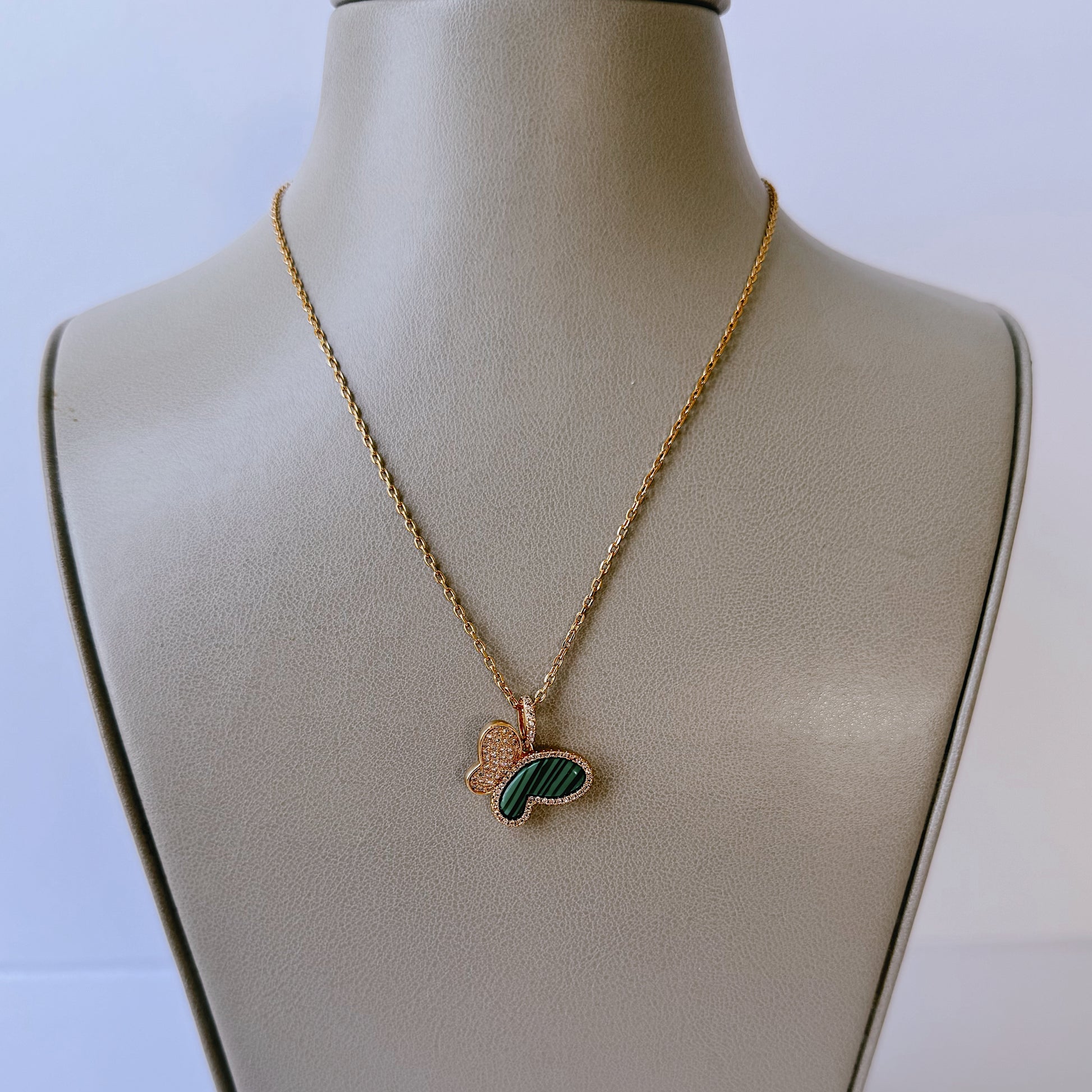 Gold & Green Necklace - MARO JEWELRY