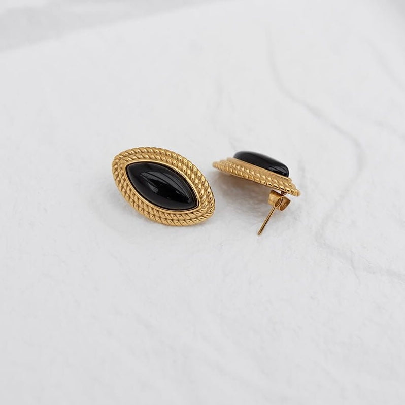 Oval stud earrings - MARO JEWELRY