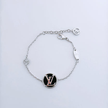 Black and silver bracelet by MARO Jewelry